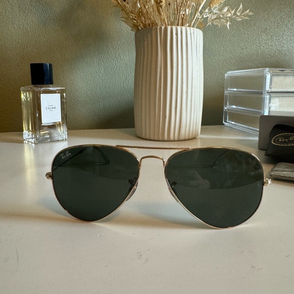 Ray Ban Aviator Classic - BRAND NEW main image 4